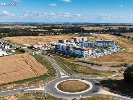 local 163 m² bretteville sur odon