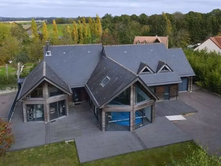 maison d’architecte 232 m² avec piscine intérieure – proche clécy