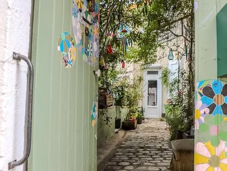 maison de caractère atypique  centre-ville historique de la rochefoucauld