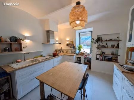 maison rénovée avec jardin luc en diois