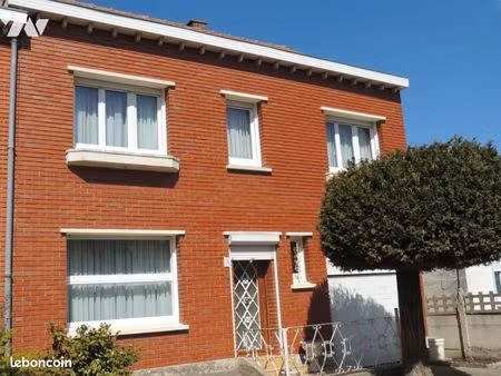 maison 9 pièces 127 m²