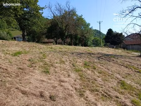 terrain 956 m² morette