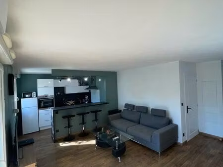 t2 meublé 48 m² refait à neuf avec jardin – portes-lès-valence (rue paul verlaine)