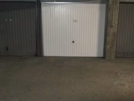 garage a louer