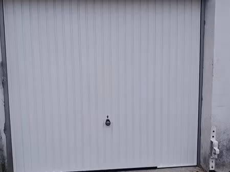 vends garage oullins