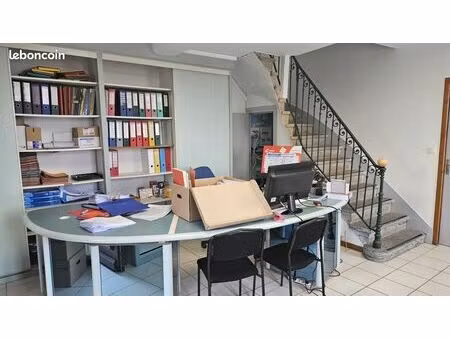 local d'activité 73 m²