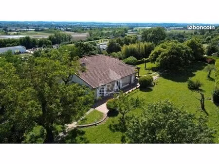 maison 7 pièces 194 m²
