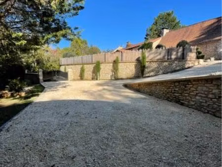 belle maison de 4 chambres