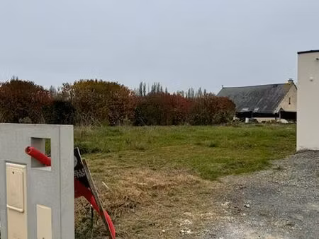 terrain 514 m2 viabilisé disponible