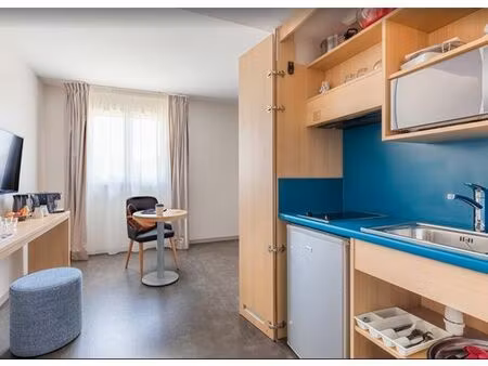 studio 1 pièce 22 m²