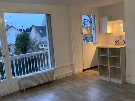 studio 25 5 m2 crépy-en valois