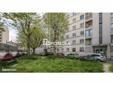 appartement 3 pièces 55m² à vendre 98000 - grenoble 38100