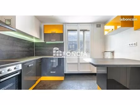 t3 cave et parking résidence saint andré