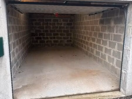 garage à louer