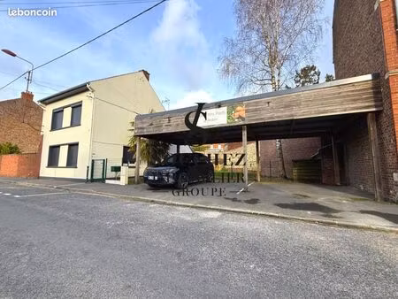 local d'activité 128 m²