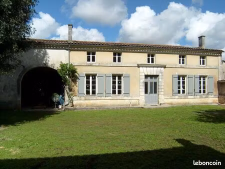 corps de ferme charentais