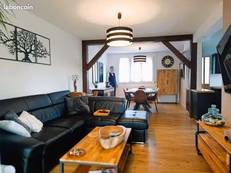 maison 6 pièces 115 m²