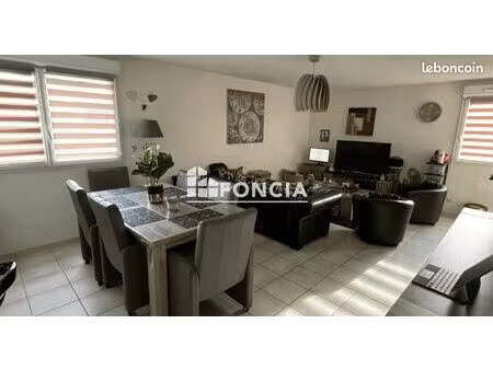 appartement type 3 avec terrasse et parking vendu loué pour investissement locatif