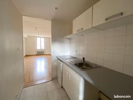 studio 24 7 m² tours paul-bert proche iut – libre – faibles charges