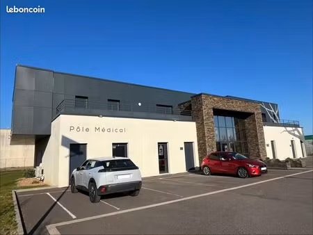 commerce santé 52 m²