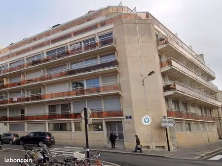 parking privé - bordeaux cendre - saint andré - 13m²