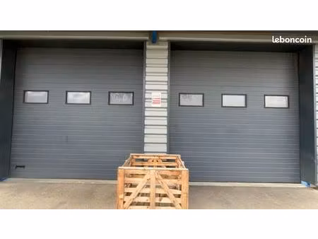 local 1083 m² poligny