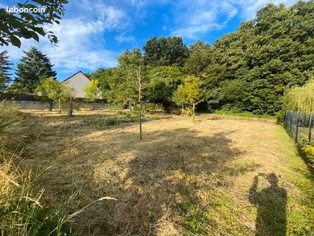 terrain viabilisé de 690m2