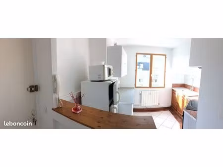 loue f2 meublé au 2ème étage