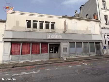 immeuble 3 pièces 172 m²