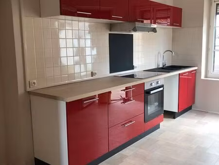 loue maison/appartement mitoyenne t2