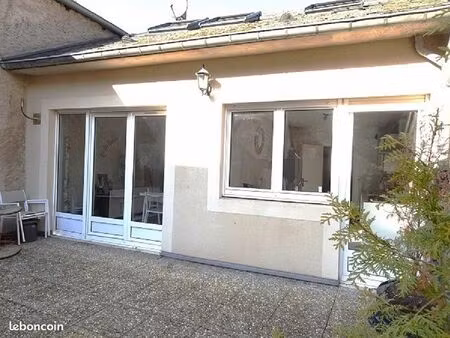 sierck les bains  appartement f5 de 102 m2 hab + terrasse d'env 30 m2  dans une petite cop