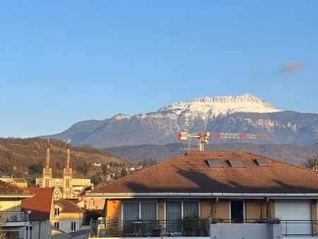 voiron centre ville / vue église / sûre/ vouise