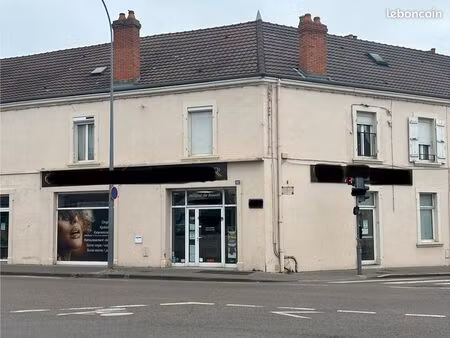 local commercial 120 m2