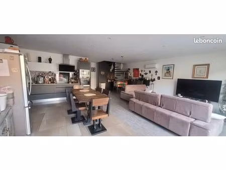 maison avec dépendance