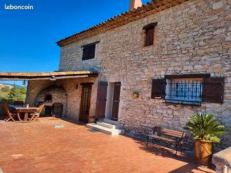 maison en pierre de 365m2