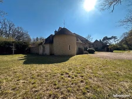 maison 16 pièces 497 m²