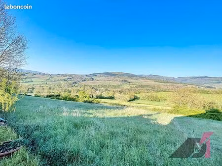 terrain 930 m² berze la ville