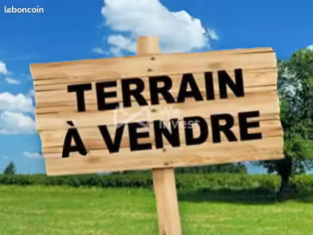 terrain 1860 m² fains-véel