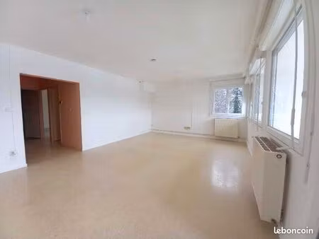 appartement 3 pièces 67 m²