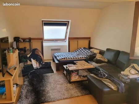 très grand f1 32m prox. plage. sécurisé