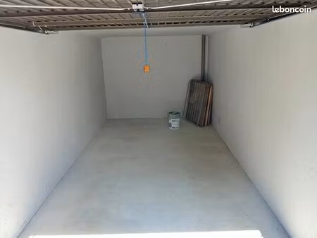 loue garage neuf