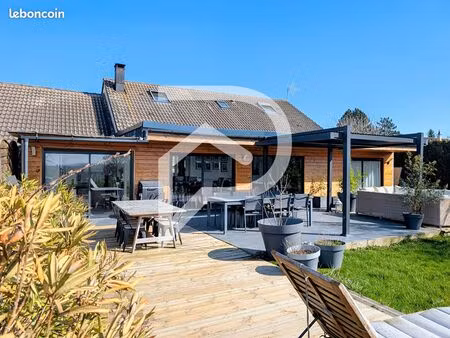 maison 6 pièces 155 m²