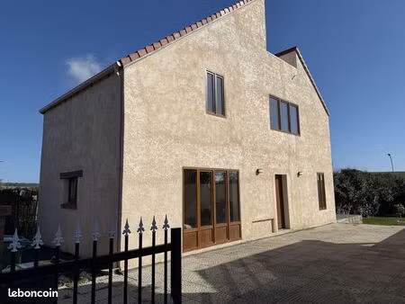 maison 4 pièces 95m²