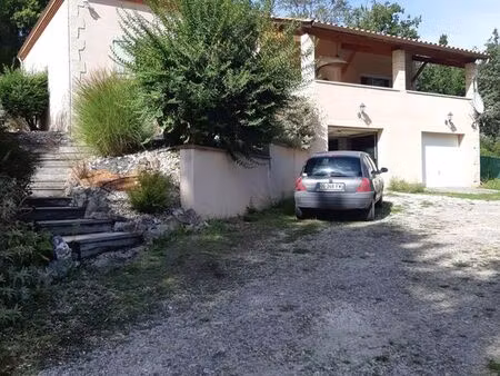 maison plain-pied sur tres grand sous sol