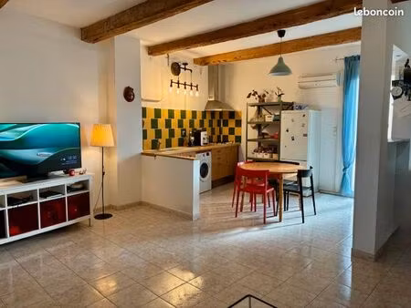 maison climatisée et rénovée avec grand garage