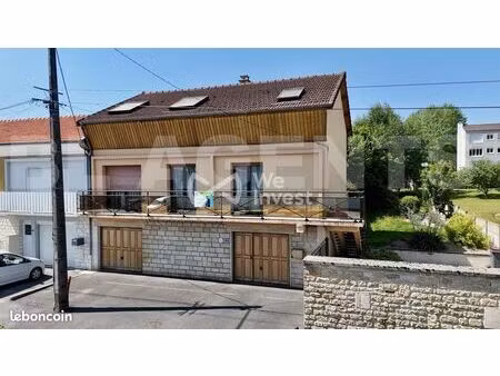 maison 8 pièces 121 m²