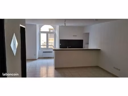 appartement t3 rez-de-chaussée
