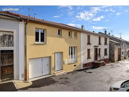 triplex 5 pièces 104 m²