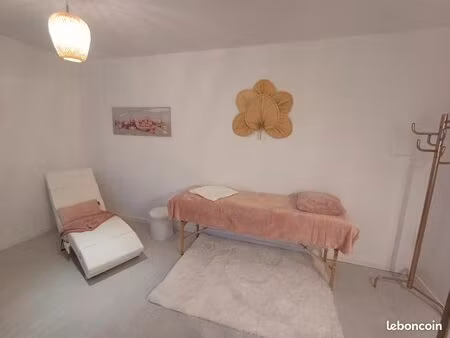 bureau pour therapeute 2 jours par semaine au pole médical de brignon