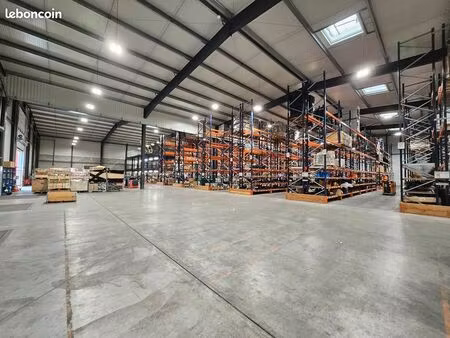 à louer — entrepôt logistique / industriel récent — emplacement stratégique